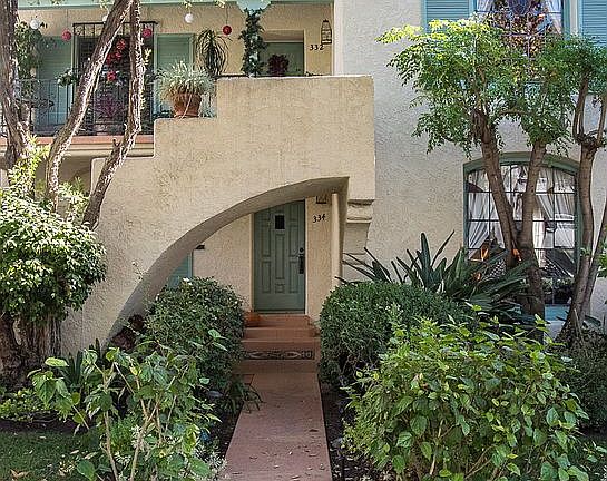 334 private front walk