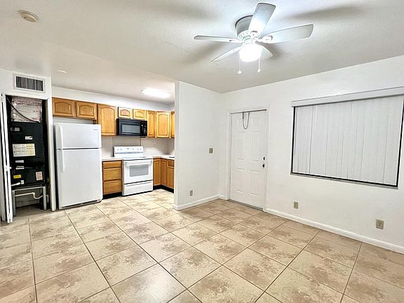 4th image of 1412 SW 41st Ave #1