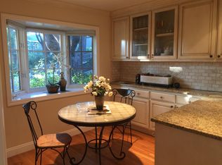 702 University Dr, Menlo Park, CA 94025
