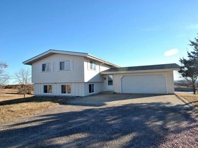 119 Heritage Dr, Yankton, SD, 57078