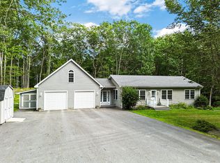 27 Ruby Ridge Road, Winthrop, ME 04364