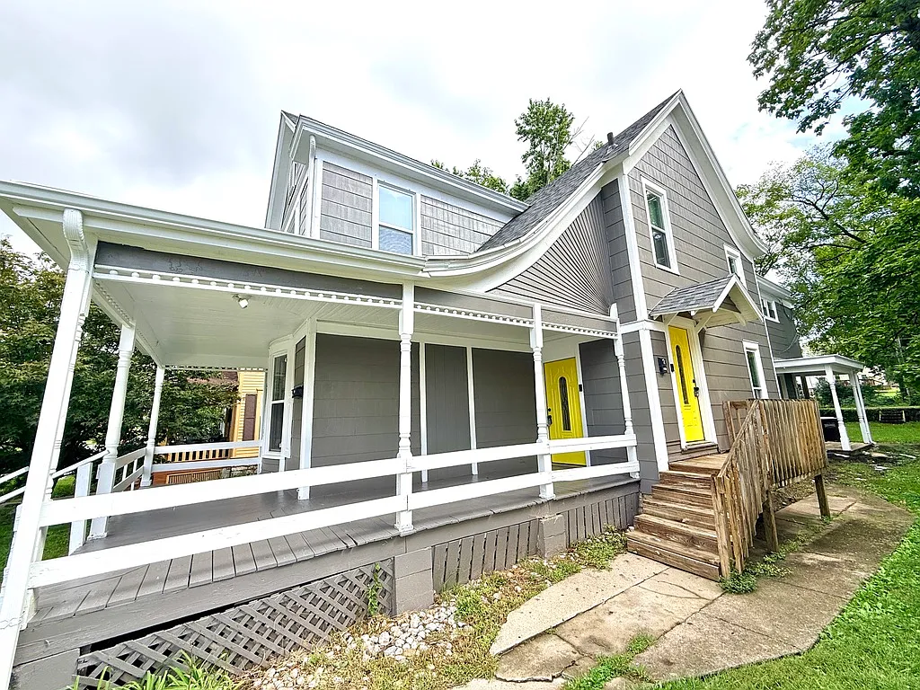 214 North Cherry Street - 2 — Photo 3