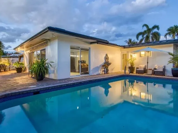 2125 NE 17th Ter, Wilton Manors, FL 33305