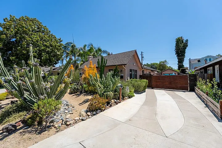 31472 La Matanza St — Photo 10
