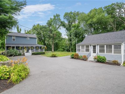 439 Farnum Pike, Smithfield, RI, 02917