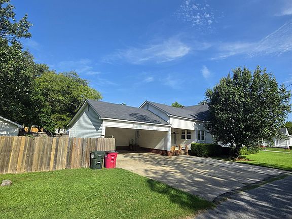5th image of 51 Merritt St