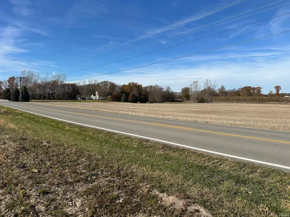 Carroll Rd, Churubusco, IN 46723