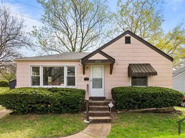 7557 Haywood Dr, Saint Louis, MO 63133