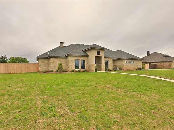 4th image of 201 Contera Ct