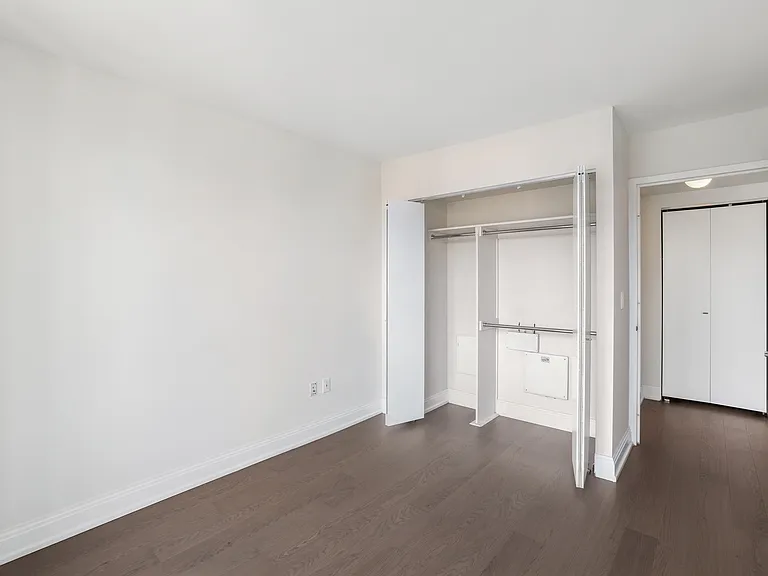 125 W 31st St #39E — Photo 31