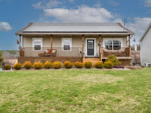 160 Underwood Rd, West Hants, NS B0N 2T0