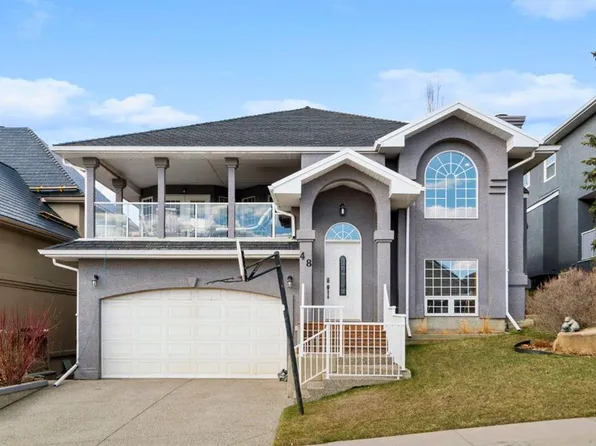 48 S Headlands Close, Cochrane, AB T4C 1M3
