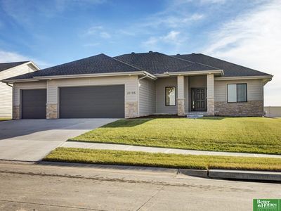 21155 Hartman Ave, Elkhorn, NE, 68022