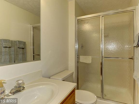 Master Bedroom Bathroom