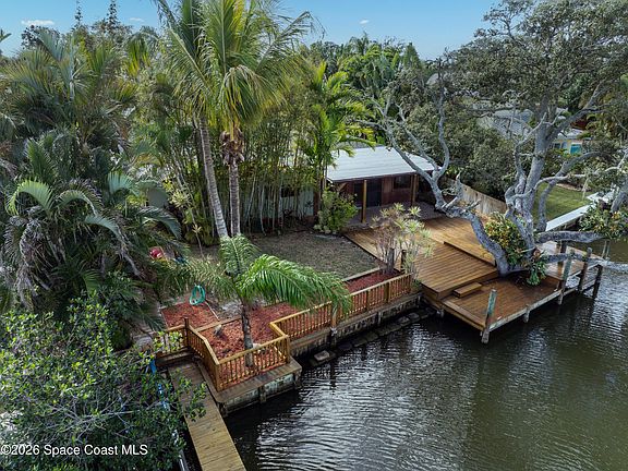 3rd image of 481 Indian Creek Dr