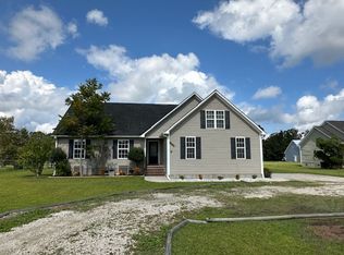 1332 Nine Foot Rd, Newport, NC 28570