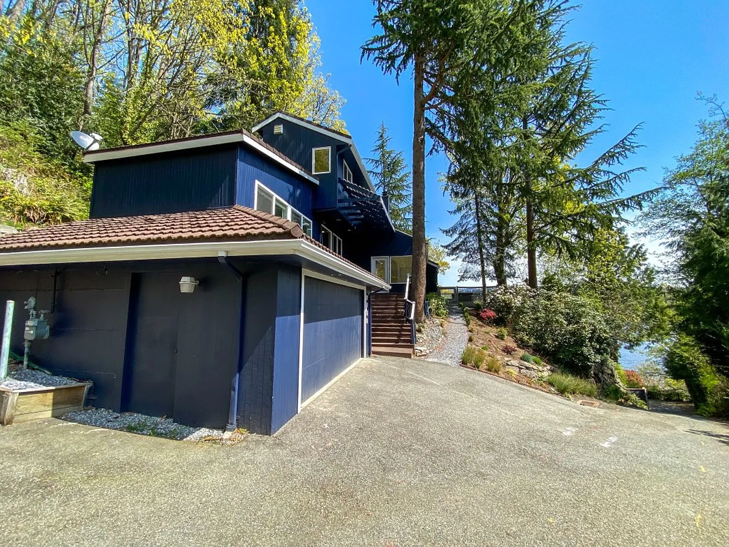 4Bd/4Ba Mercer Island Home — Photo 2