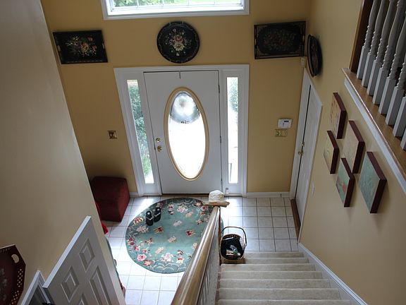 2nd image of 2035 Woodlake Blvd
