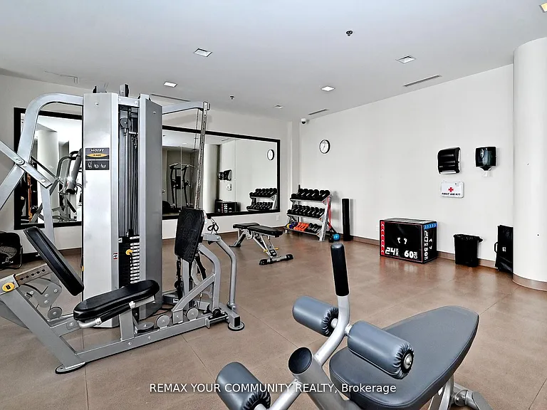 11 Superior Ave #907 — Photo 31