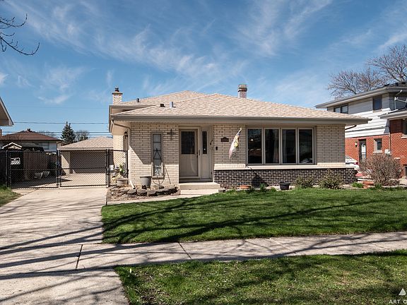 3rd image of 11004 S Kilbourn Ave