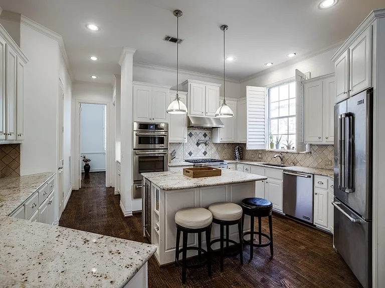 5860 Red Hill Ln — Photo 12