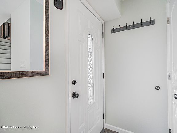 2nd image of 1984 Arthur Kill Rd