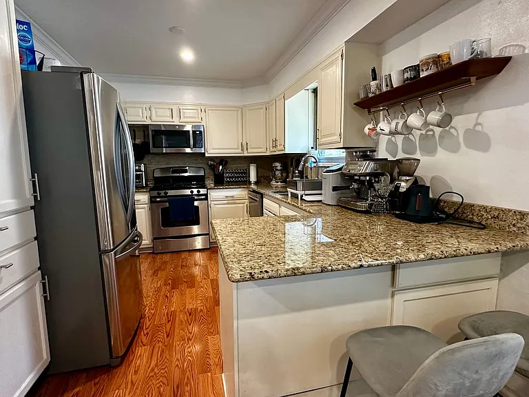 6301 Monroe Pl — Photo 5