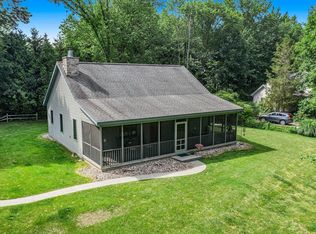 7717 Lakeview Ter, South Haven, MI 49090