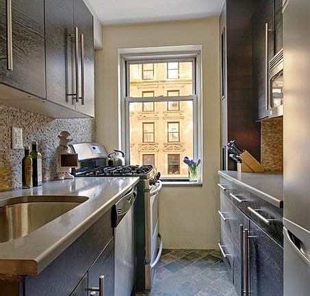 2nd image of 233 W 99th St APT 4D