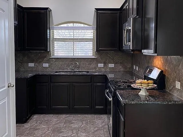 643 Allenscreek Way — Photo 9