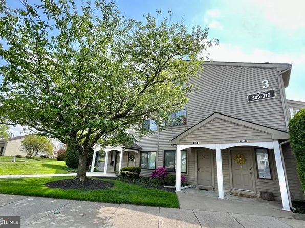 313 Gregorys Way, Voorhees, NJ 08043