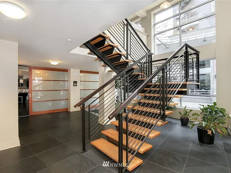 1420 E Pine St #LW5 — Photo 17