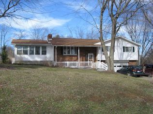 156 Estates Dr, Athens, OH 45701