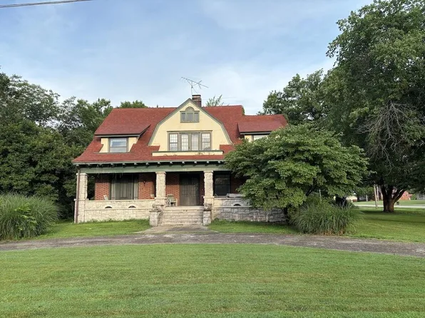 606 N Maple St, Butler, MO 64730