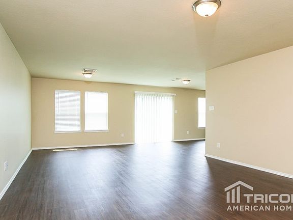 3rd image of 12522 Aarons Way Dr