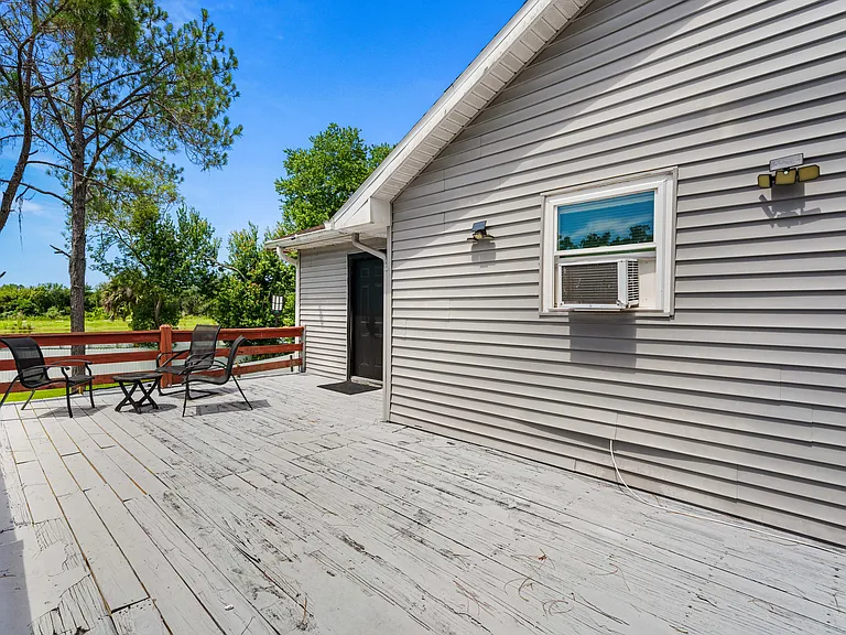 1110 E Lakeshore Blvd #3 — Photo 29