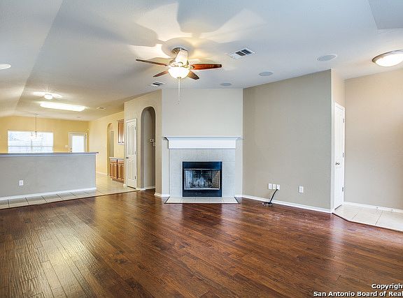 3rd image of 3719 Pinyon Pne