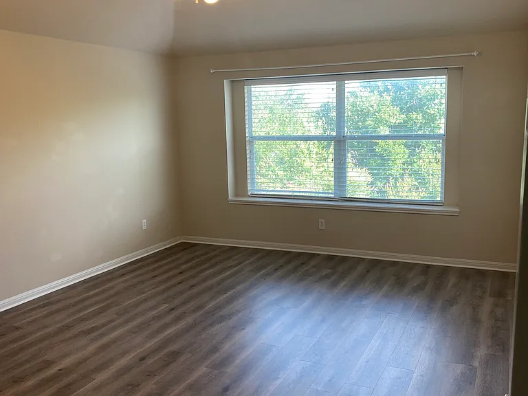 9812 Morgan Creek Dr — Photo 17