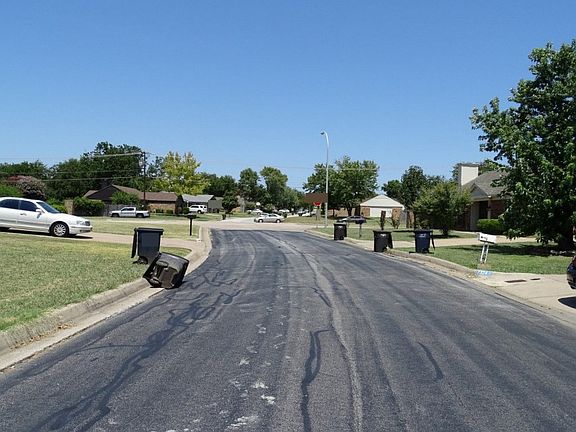 4th image of 7325 Shadow Bend Dr