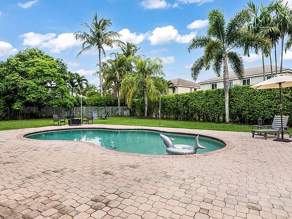 5th image of 4411 Stone Ridge Way