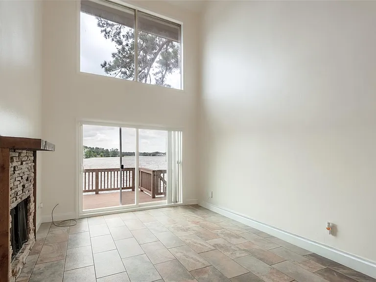 208 Waters Edge — Photo 6