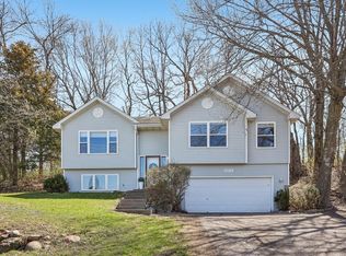 4275 Hanrehan Lake Blvd, Savage, MN 55378