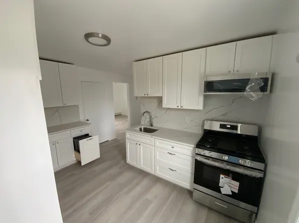 316 McCandless St #4, Linden, NJ 07036