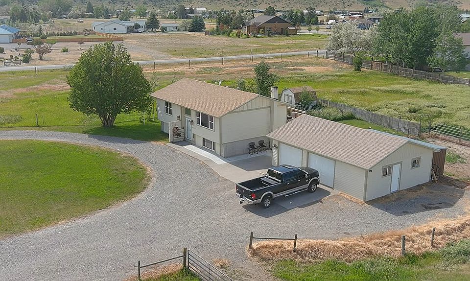 1st image of 40 Shamrock Ln