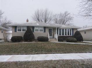 2133 41st Pl, Highland, IN 46322