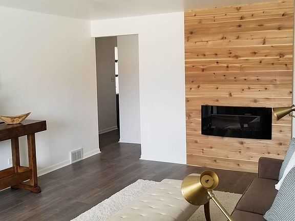 5th image of 671 Exchange Ave