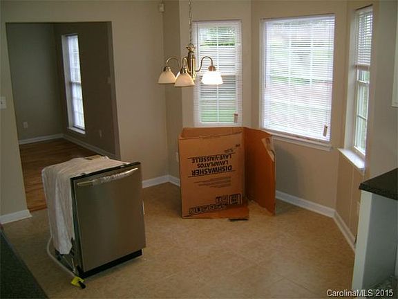 4th image of 2109 Ballingarry Dr
