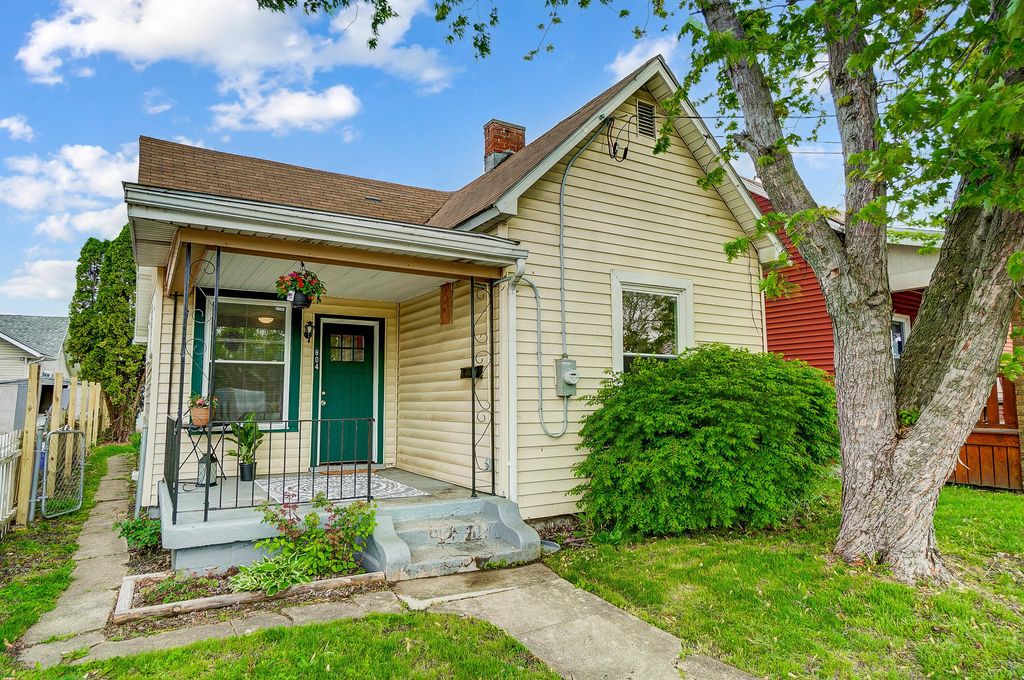 Real estate listing image