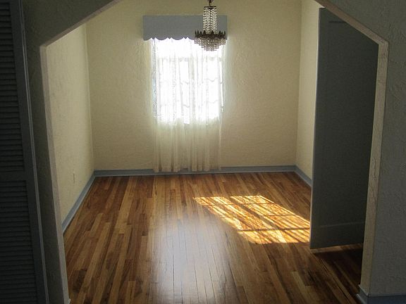 3rd image of 3402 Lebanon Ave