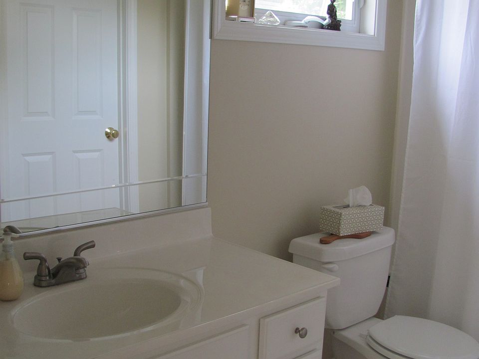 1st image of 706 N Allyn St